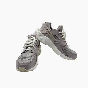 Nike Air Huarache Run Se Atmosphere Grey Women's‎ Size 9.5